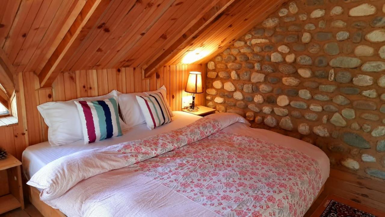 Ishan Log Huts- Boutique Homestay- since 1999 Banjār Extérieur photo