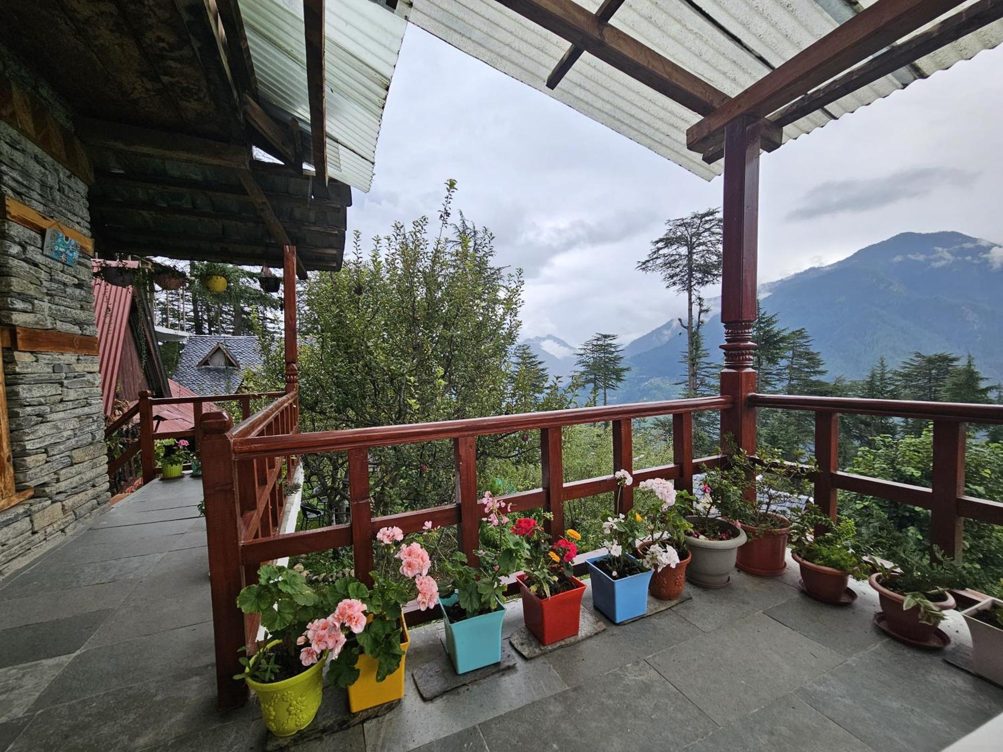 Ishan Log Huts- Boutique Homestay- since 1999 Banjār Extérieur photo